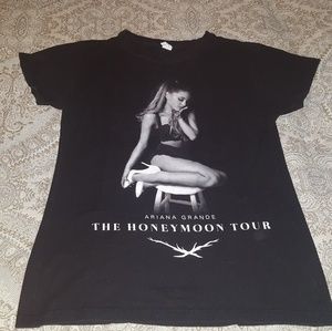 Ariana Grande T-Shirt